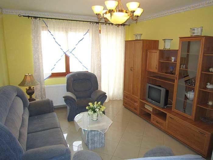 Nadas Tarsashaz Balatonlelle Εξωτερικό φωτογραφία