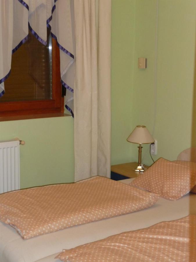 Nadas Tarsashaz Balatonlelle Εξωτερικό φωτογραφία
