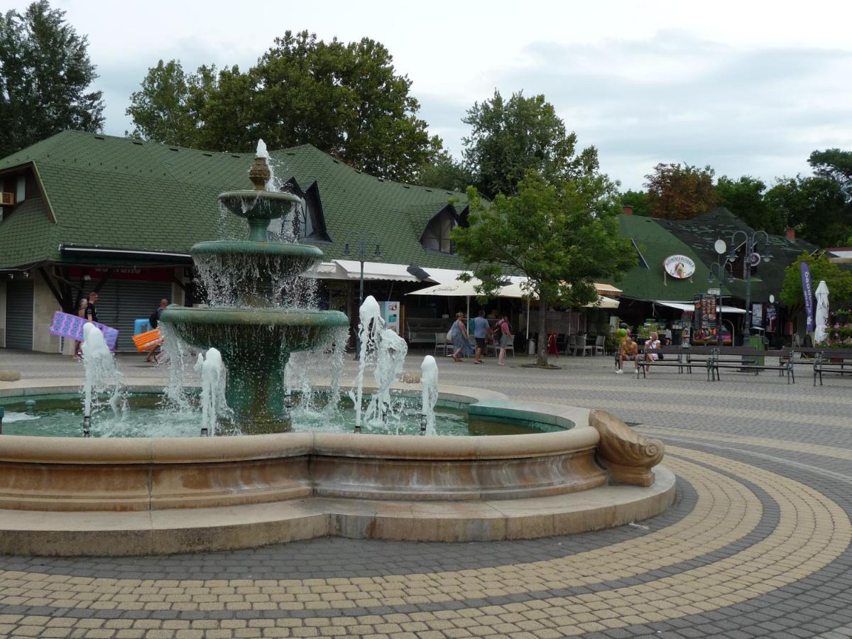 Nadas Tarsashaz Balatonlelle Εξωτερικό φωτογραφία